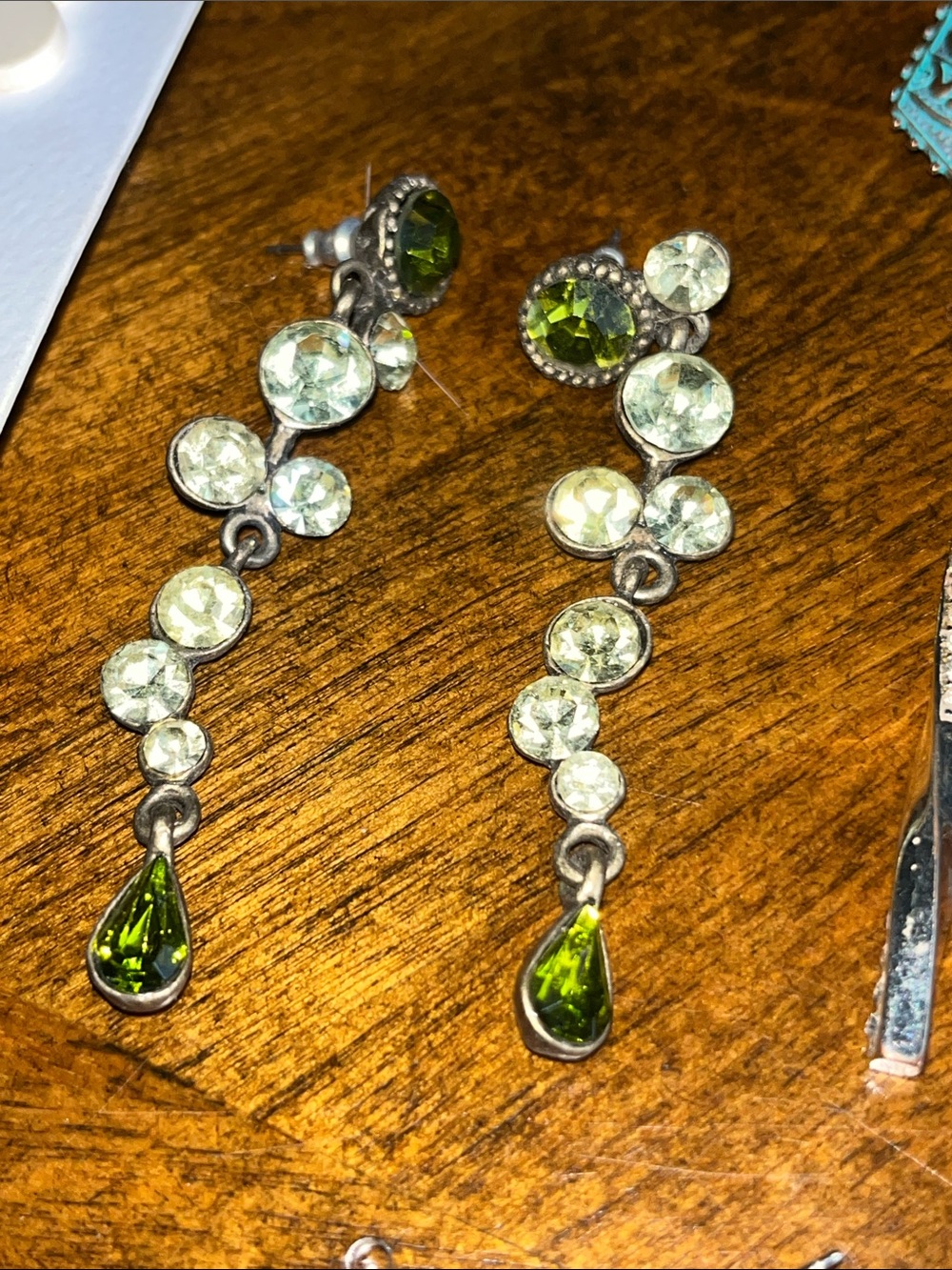Assorted earring lot. Pierced - Picture 13 of 14